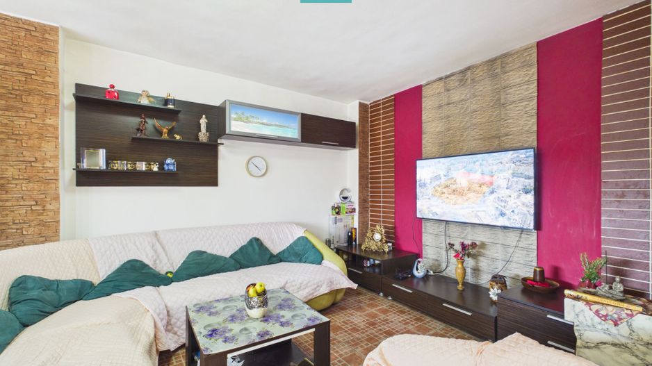 Apartament cu 3 camere, zona Soarelui - Poză 1