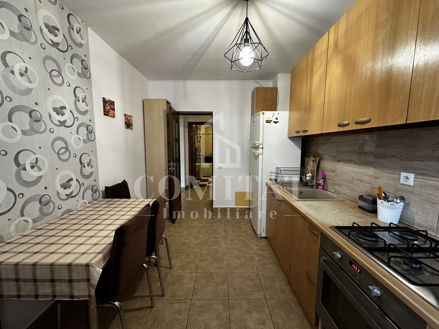 Apartament cu grădină | Pet Friendly | Parcare | Eroilor - Poză 5