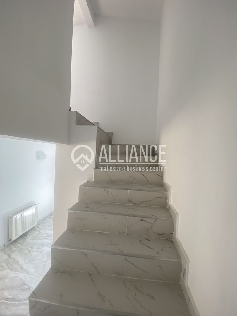 VALU LUI TRAIAN(COD 07) -Casa P+M 5 camere cu teren de 300 mp - Poză 15