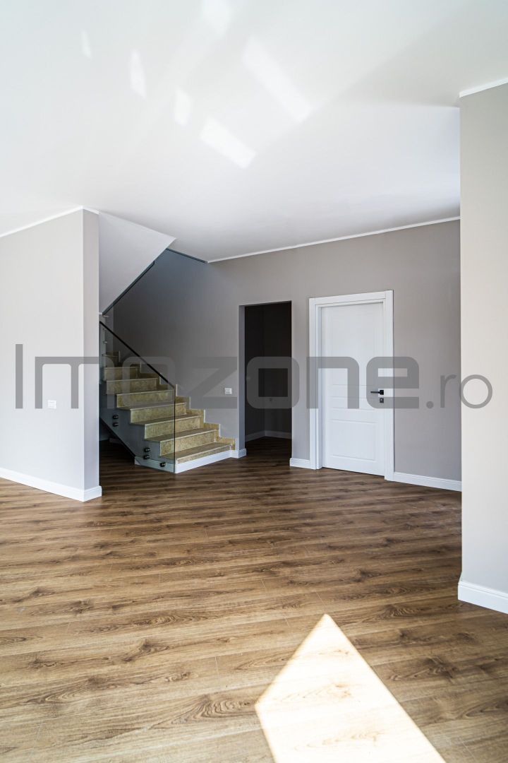 VILA INDIVIDUALA | 5 CAMERE | 2 PARCARI | MUTARE IMEDIATA | COMISION 0%!!! - Poză 12