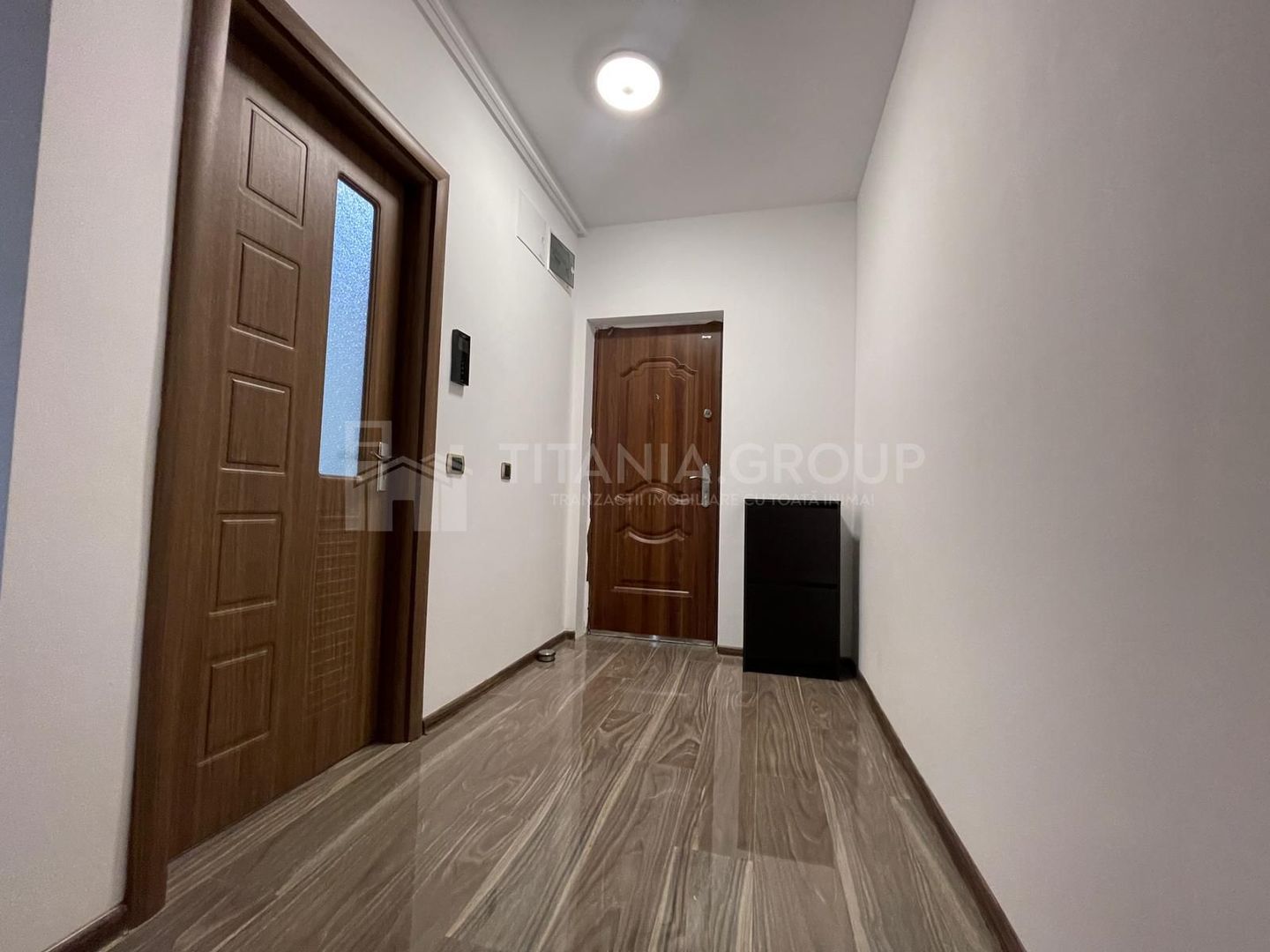 Garsoniera cocheta, mobilata si utilata - Complex Rezidential Isaran - Poză 7