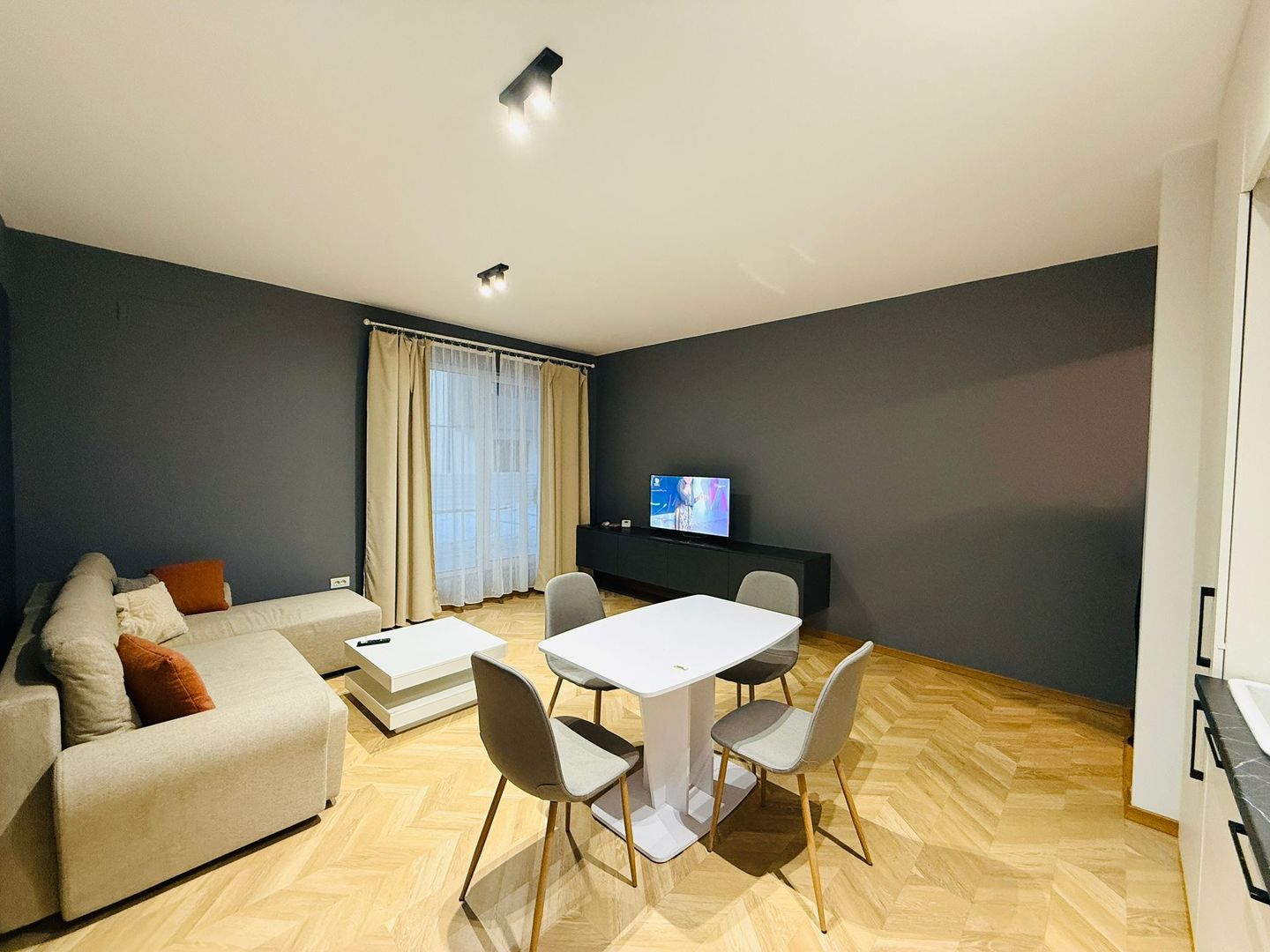 Braytim | 2 Camere | Curte proprie | Mobilat si Utilat - Poză 1