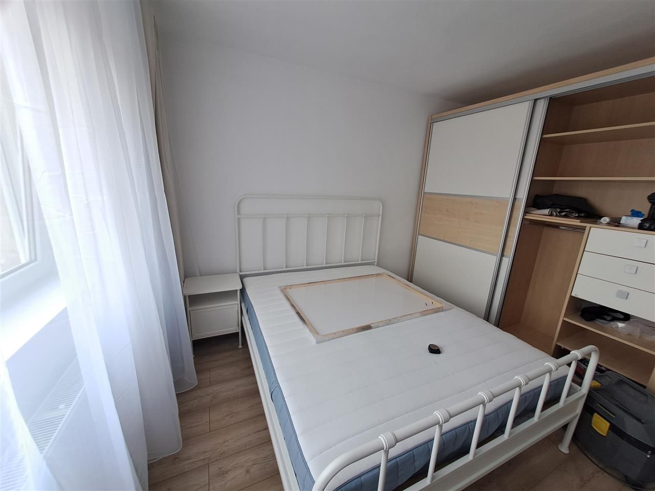 Etaj 1 4 camere  Complexul Studentesc-aproape de Sala Olimpia - Poză 26