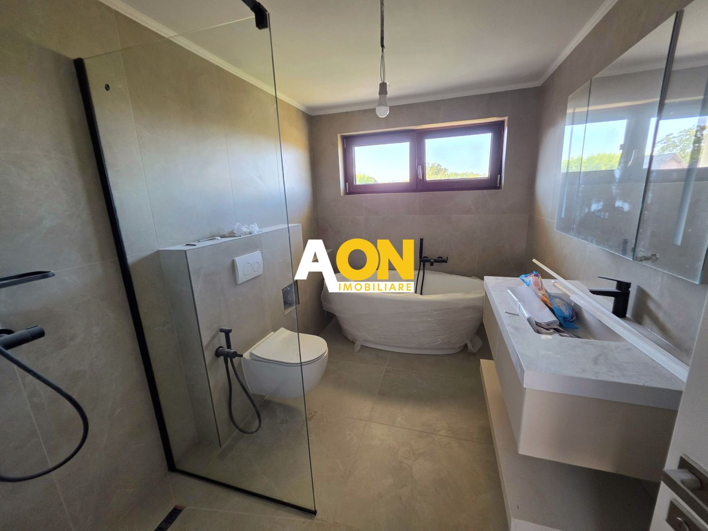 Casa premium la cheie, 4 camere, 1477 mp teren, Ciugud - Poză 14