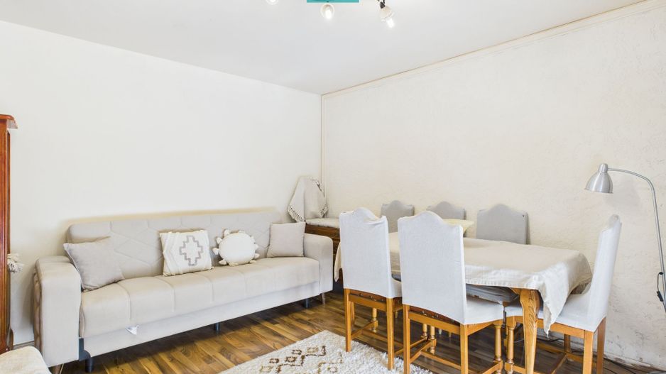 Apartament ultracentral și 2 locuri de parcare - Poză 3