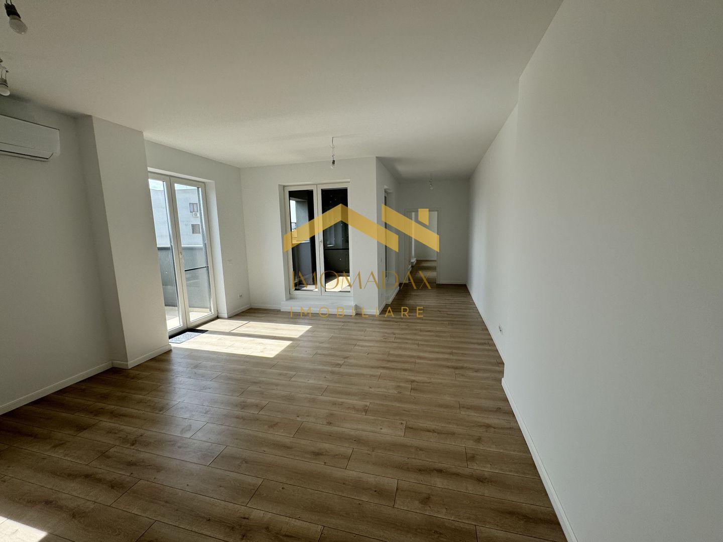 Aradului-Apartament 3 camere-Centrala Proprie - Poză 12