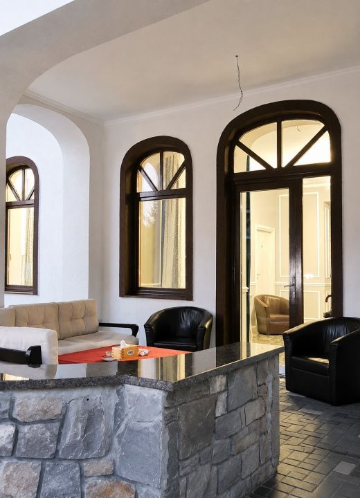 Pensiune Busteni, 14 camere, teren 900 mp, zona Libertatii, Acceptam Rate - Poză 2
