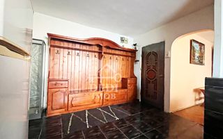 Apartament 3 camere de vanzare in zona Rogerius, Oradea - Poză 11