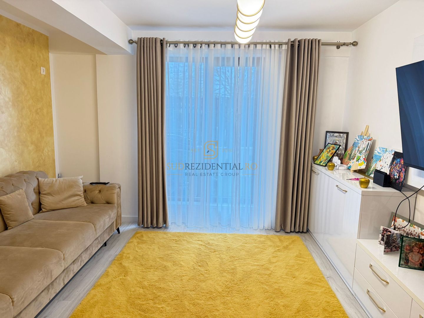 Apartament 2 camere, curte proprie, finisat modern, gata de mutare - Poză 2