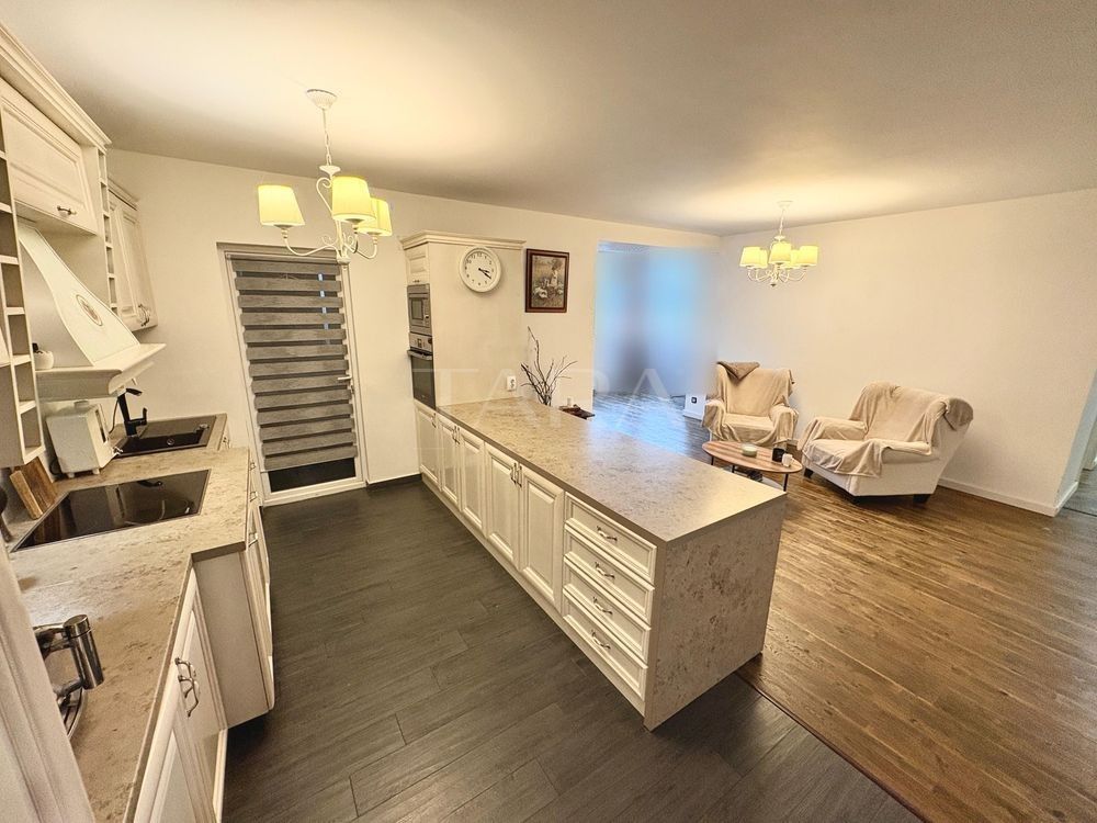 „Penthouse deosebit de vânzare în Florești, zona Panemar. - Poză 2