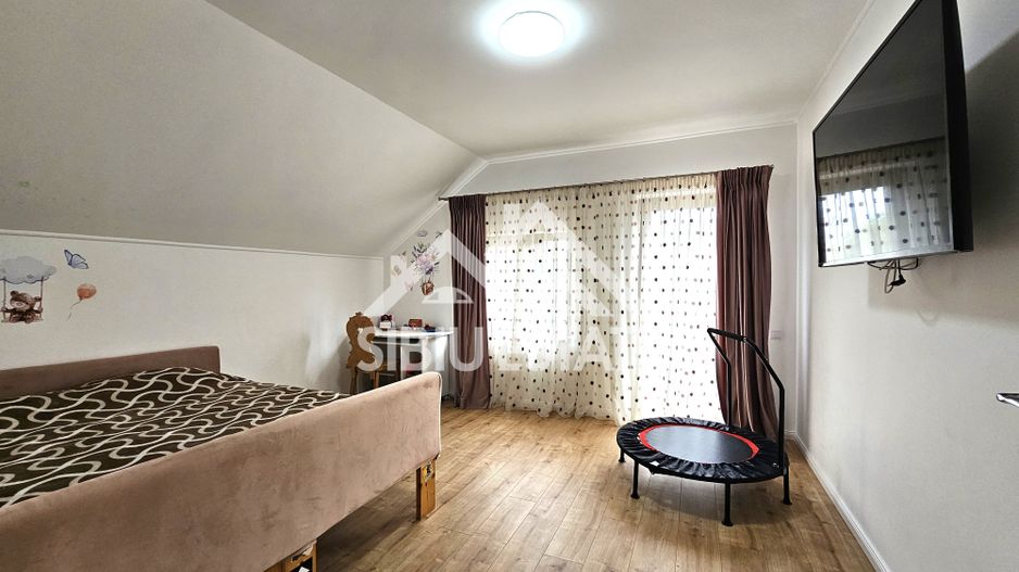 Casa 6 camere, teren 1000 Sibiu Tocile - Poză 11