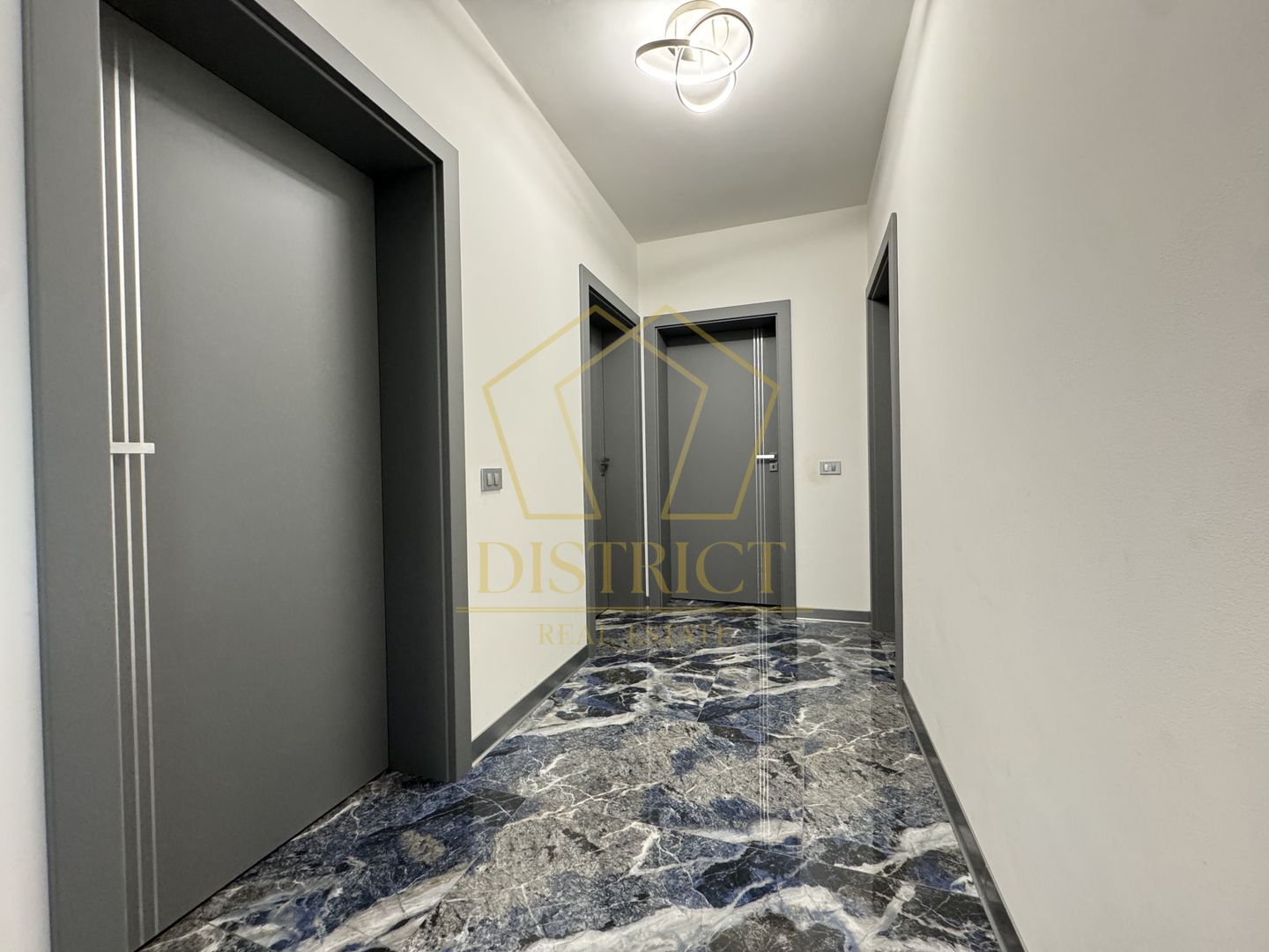 Casa superba pe parter, mobilata-utilata | Sanmihaiu Roman - Poză 19