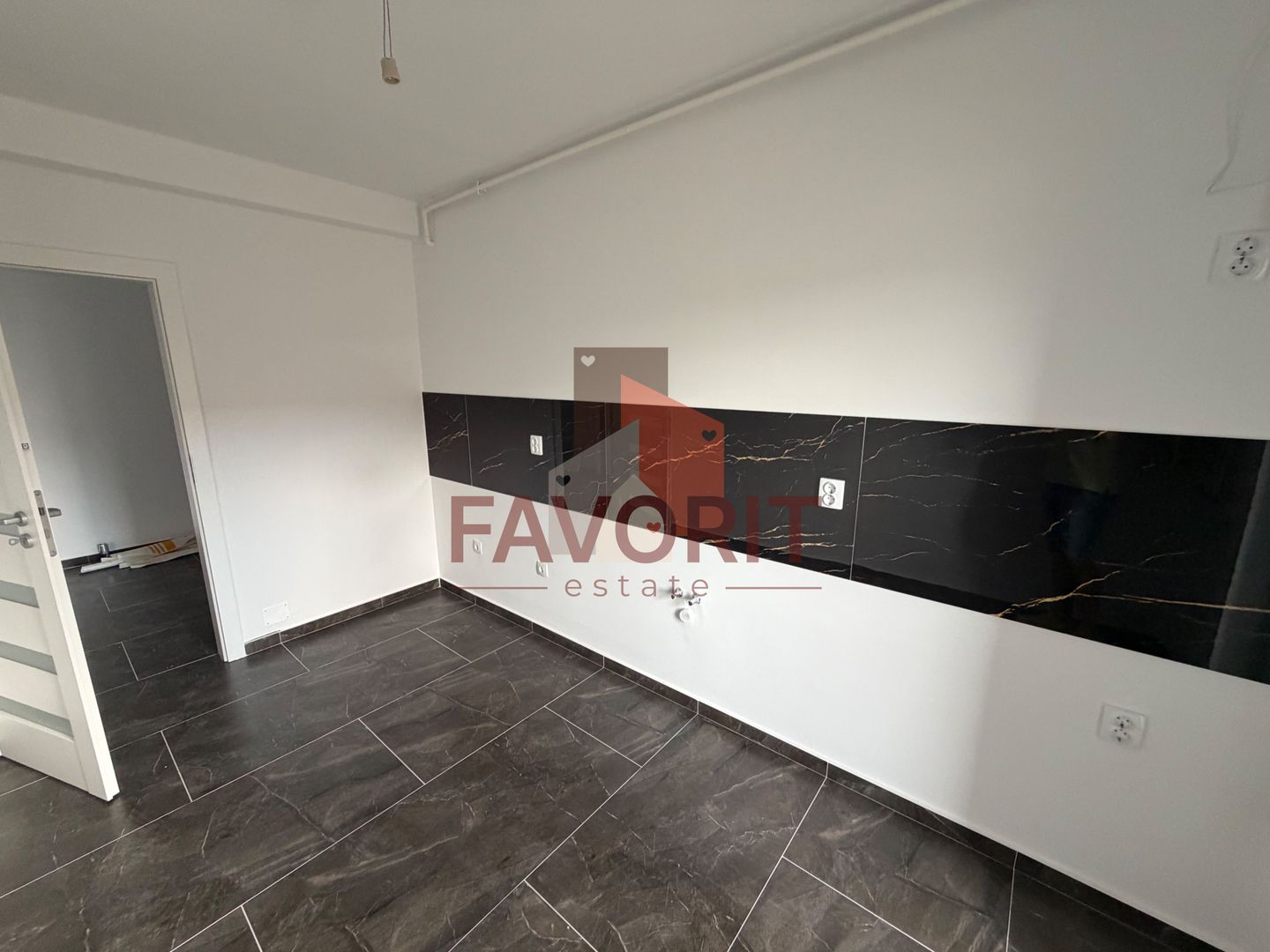 Disponibil imediat. Decomandat. Spatios - Poză 2