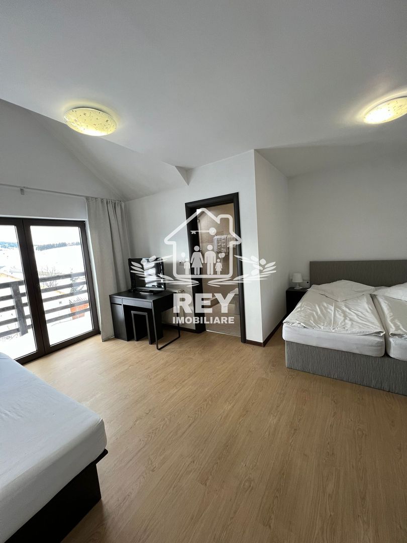 Vila / Hotel de vânzare în Păltiniș - Poză 2