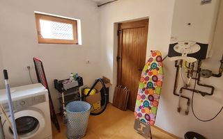 Vila spațioasă și recent renovată în Ghiroda! - Poză 65