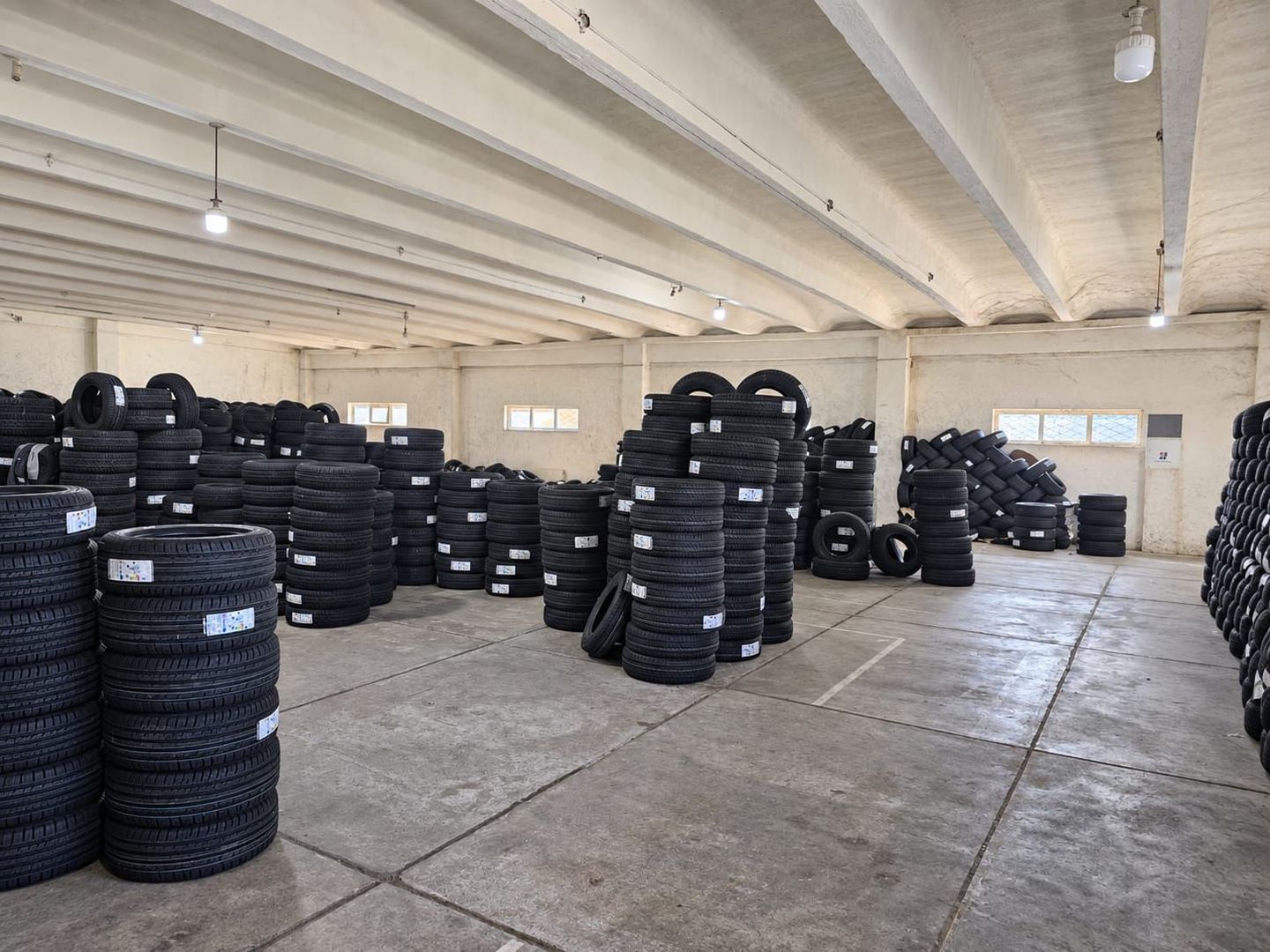 Spațiu industrial și comercial de vânzare în Pitești – 796 mp - Poză 3
