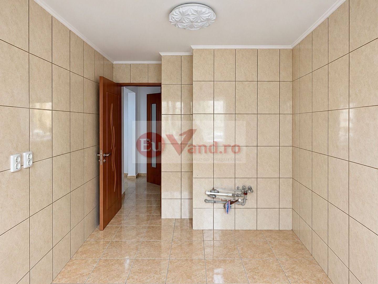 Apartament cu o camera de vanzare – Micro 40, parter, 27 mp, 33.500 E - Poză 3