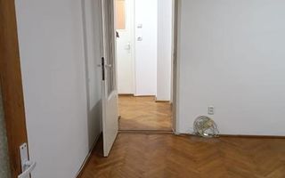 Vând apartament cu 3 camere zona centrala - Poză 11
