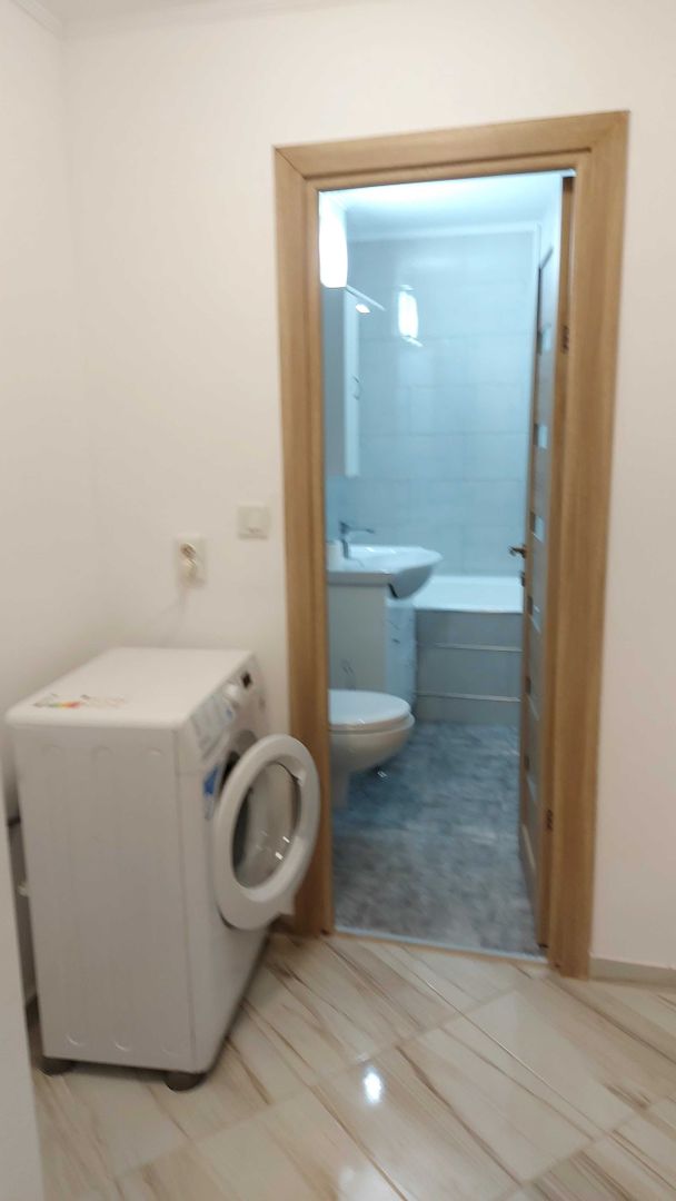 Vand apartament cu 3 camere la intrarea in Micro 17 Satu Mare - Poză 7
