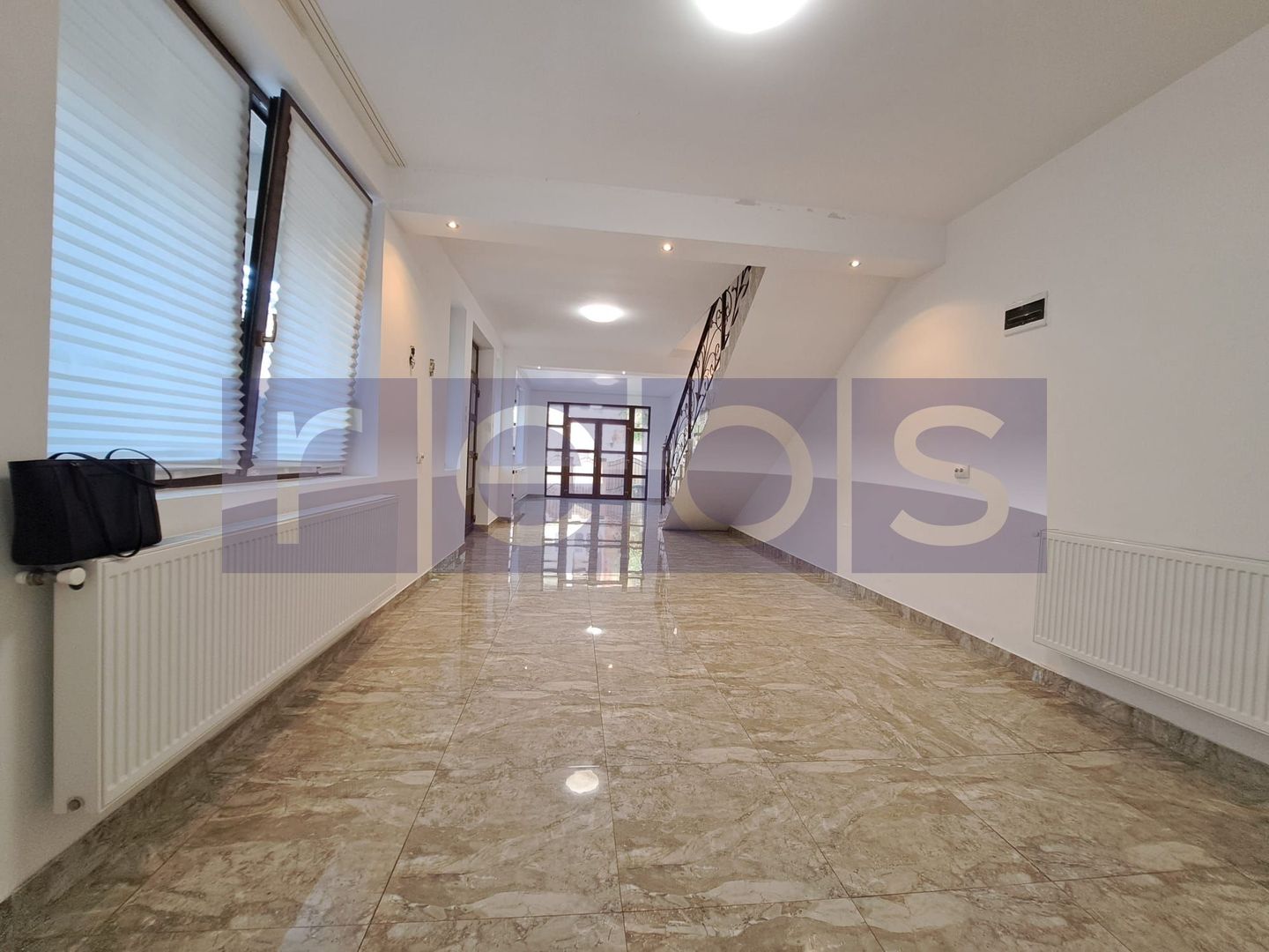 INCHIRIERE VILA P+2+M | ZONA MIHAI BRAVU - Poză 2