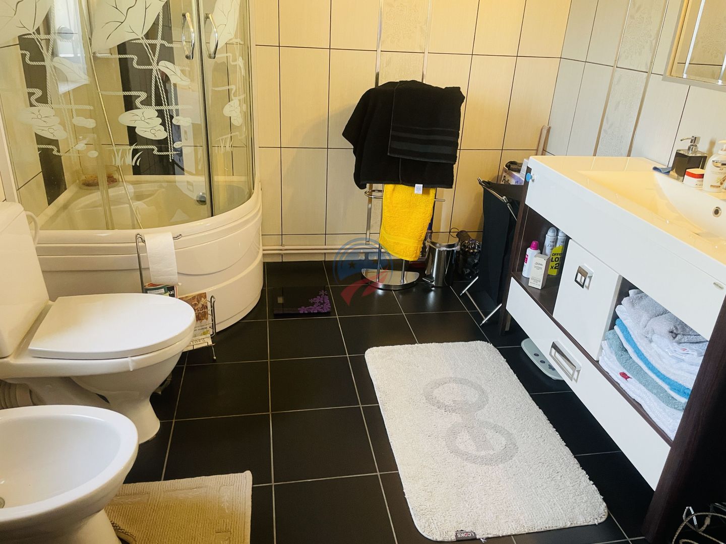 Casa moderna la doar 5 minute distanta de Craiova - Poză 16