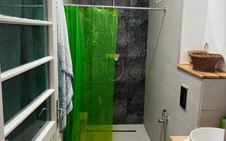 Vând apartament 2 camere, renovat - Cartierul Funcționarilor - Poză 4