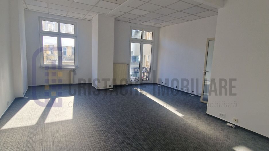 Universitate - birouri la cheie, suprafate intre 40 m² si 2500 m² - Poză 7