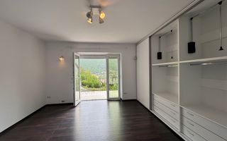 Apartament cu vedere spre Tâmpa, liniște și natură, în Centrul Istoric al Brașov - Poză 16