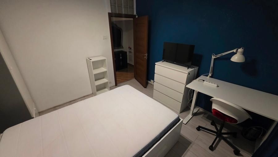 Apartament 3 camere - 2bai Eroii Revolutiei metrou - Parcare inclusa - Poză 2