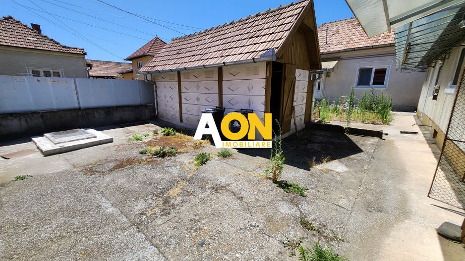 Casă cu 4 camere de vânzare în zona Barabant - Poză 18