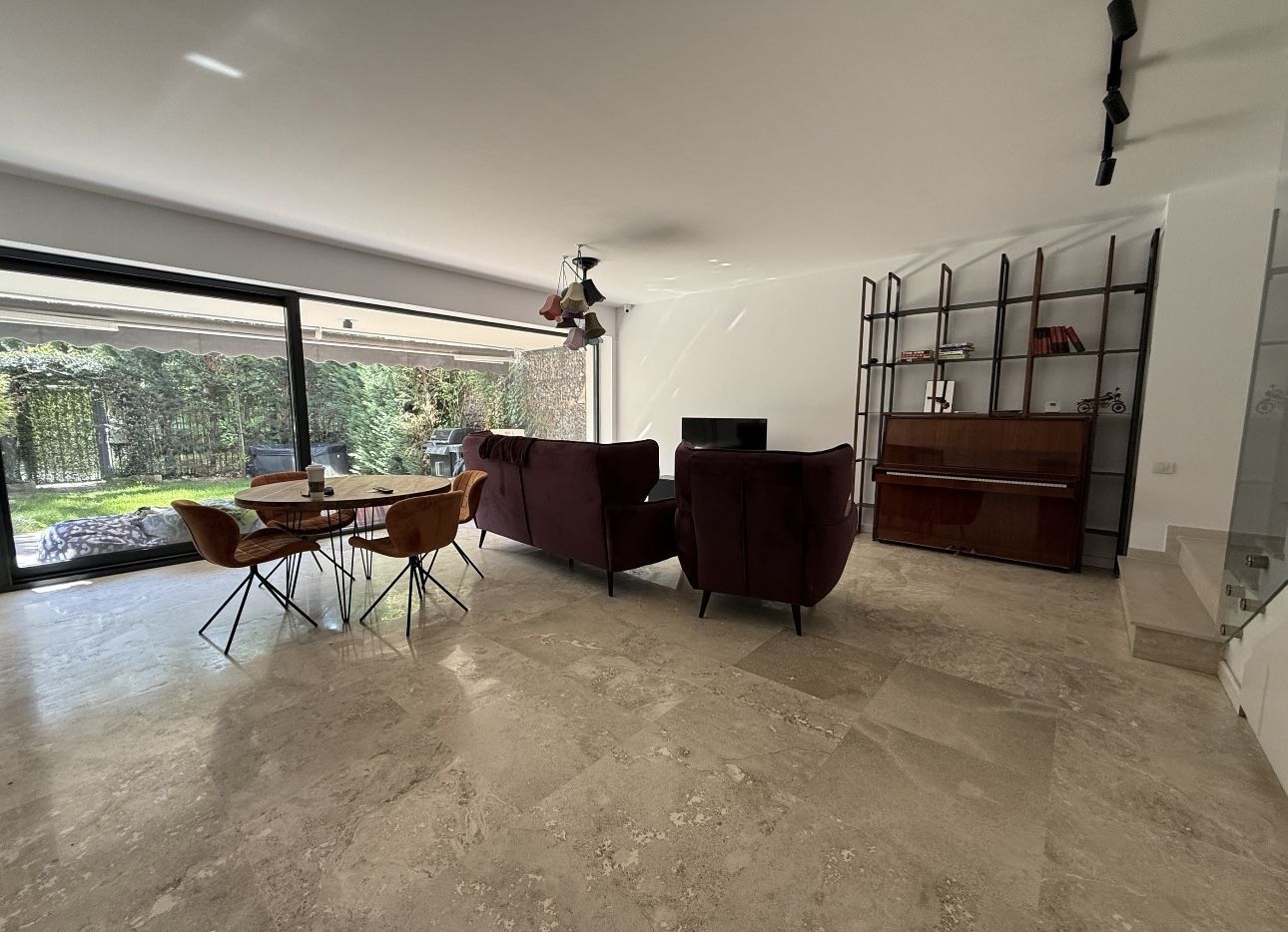 Vila de închiriat – Pipera | Dotări premium | Disponibilă imediat - Poză 1