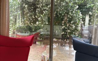 Vilă spectaculoasă în zona Brâncoveanu | 270 mp | Garaj| Curte proprie - Poză 2