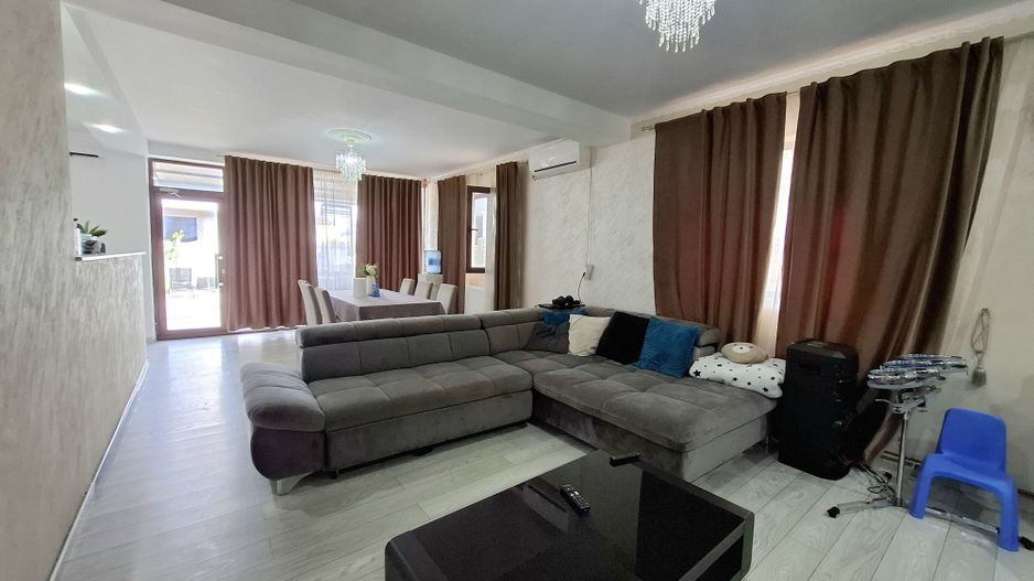 Casa P+1E, cu 5 camere, Strejnicu - Poză 4