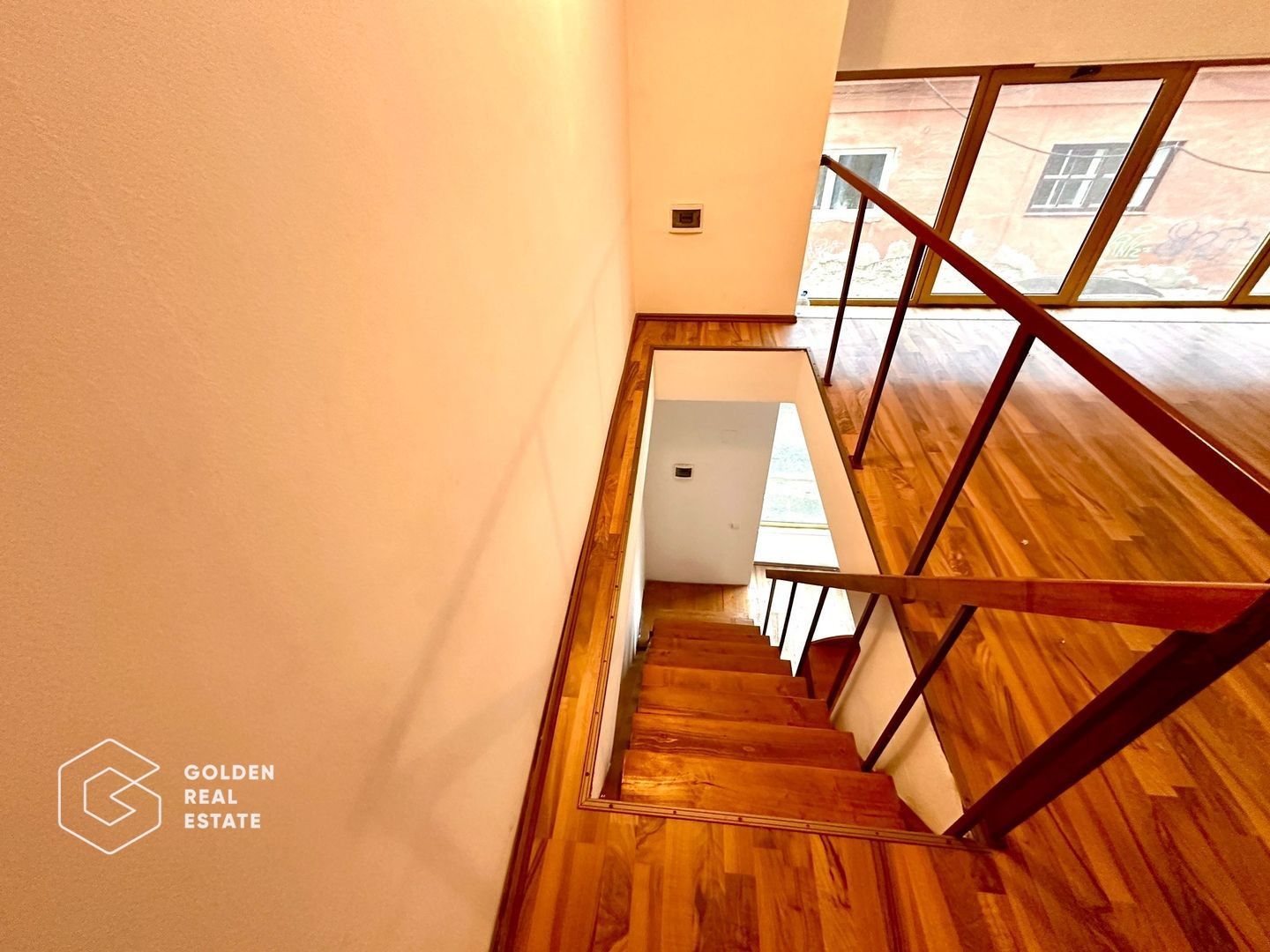 Spatiu comercial central, etaj1, 75mp, centrala termica - Poză 6