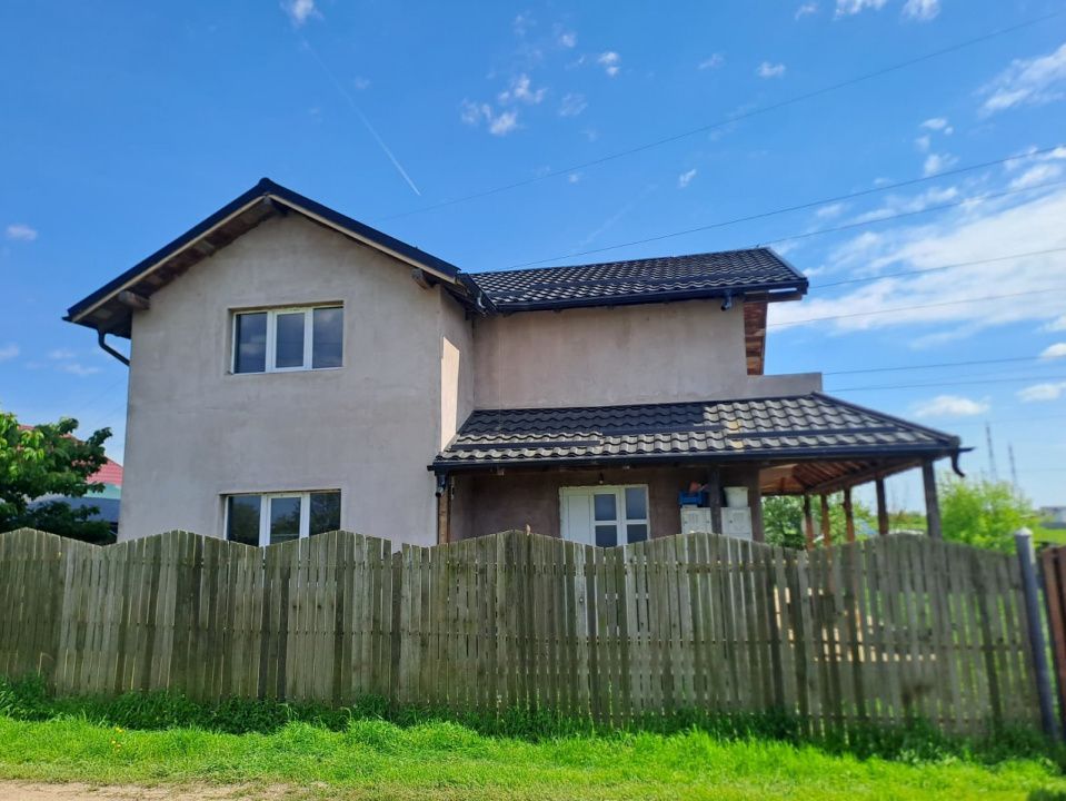 Casa la gri  Jieni, Simnic  - Poză 1