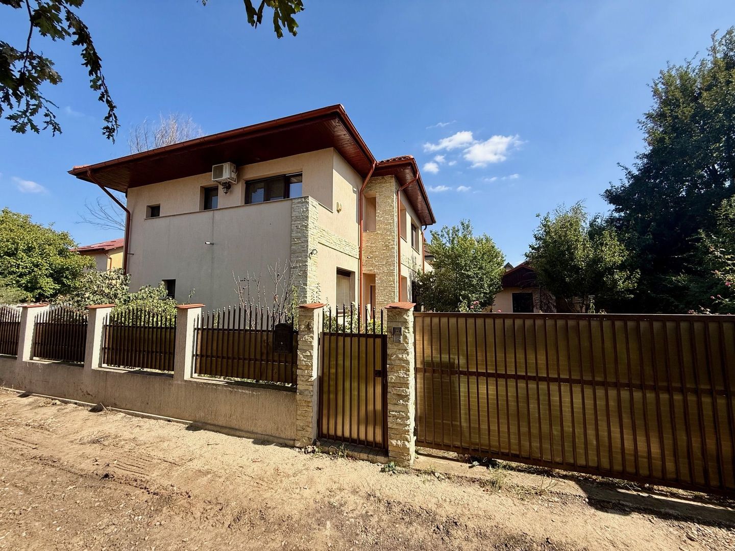 Vila 6 Camere de Vanzare I Mogosoaia - Poză 38