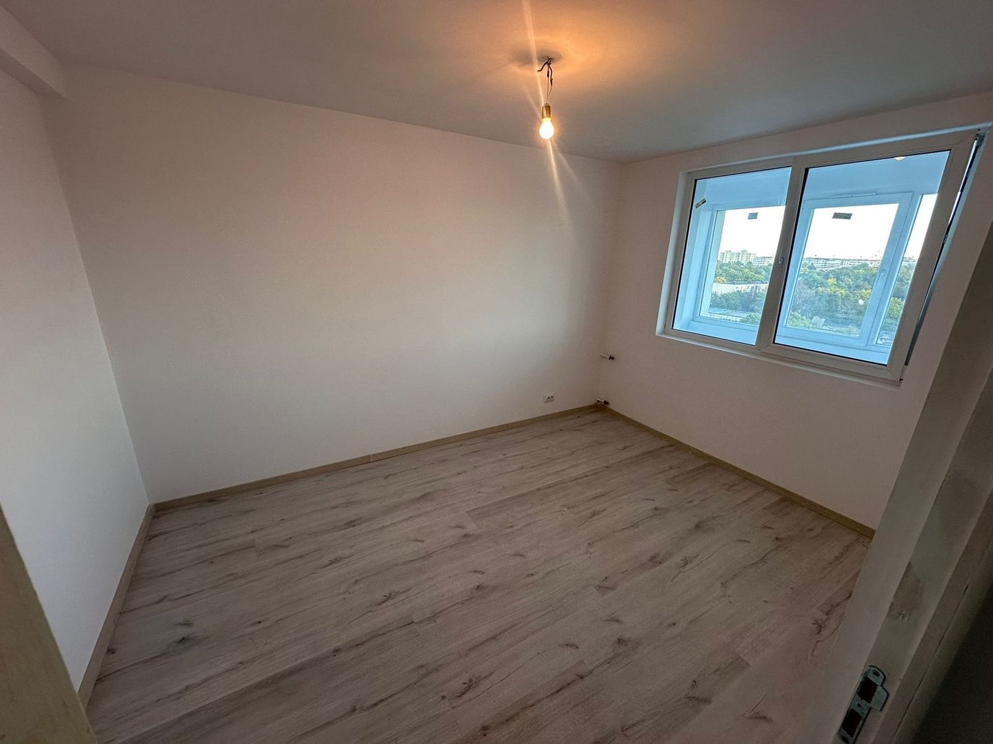 De vanzare apartament 2 camere renovat modern Gorjului/Apusului A501 - Poză 4