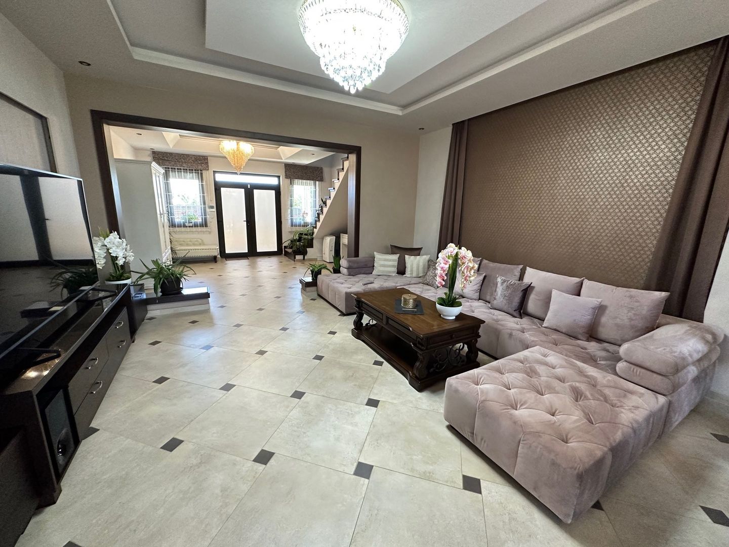 CASA EXCEPTIONALA CU LIVADA PROPRIE - Poză 44