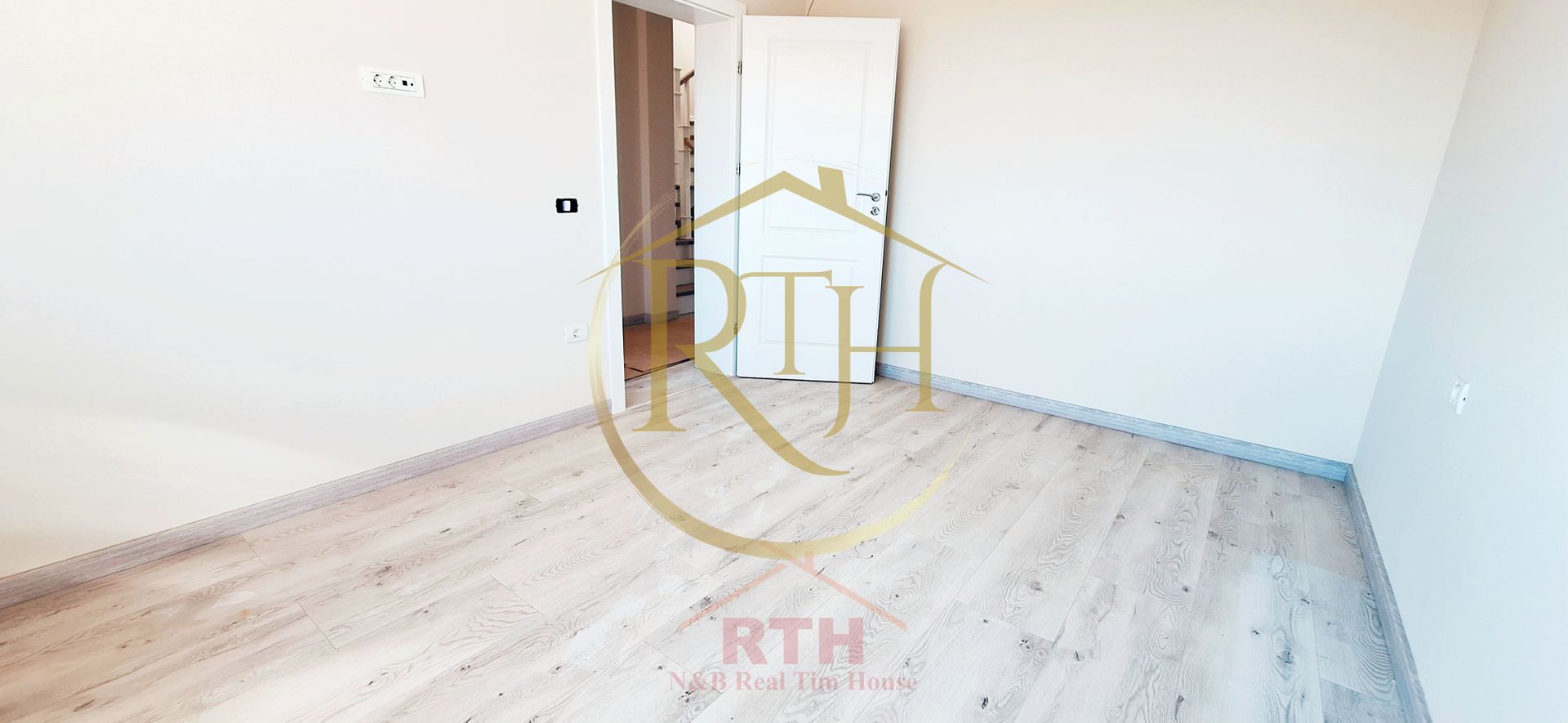 Oferim spre vanzare Duplex cu 5 camere situat in Giroc aproape de DAF - Poză 11