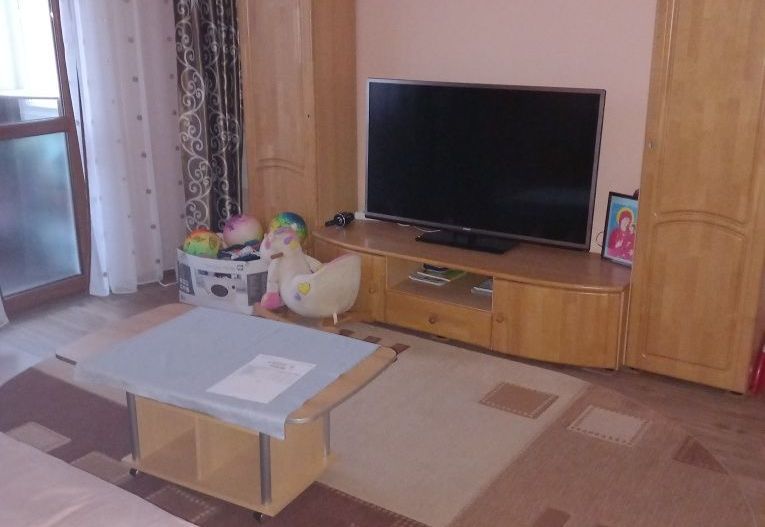 De închiriat apartament 3 camere - Poză 5