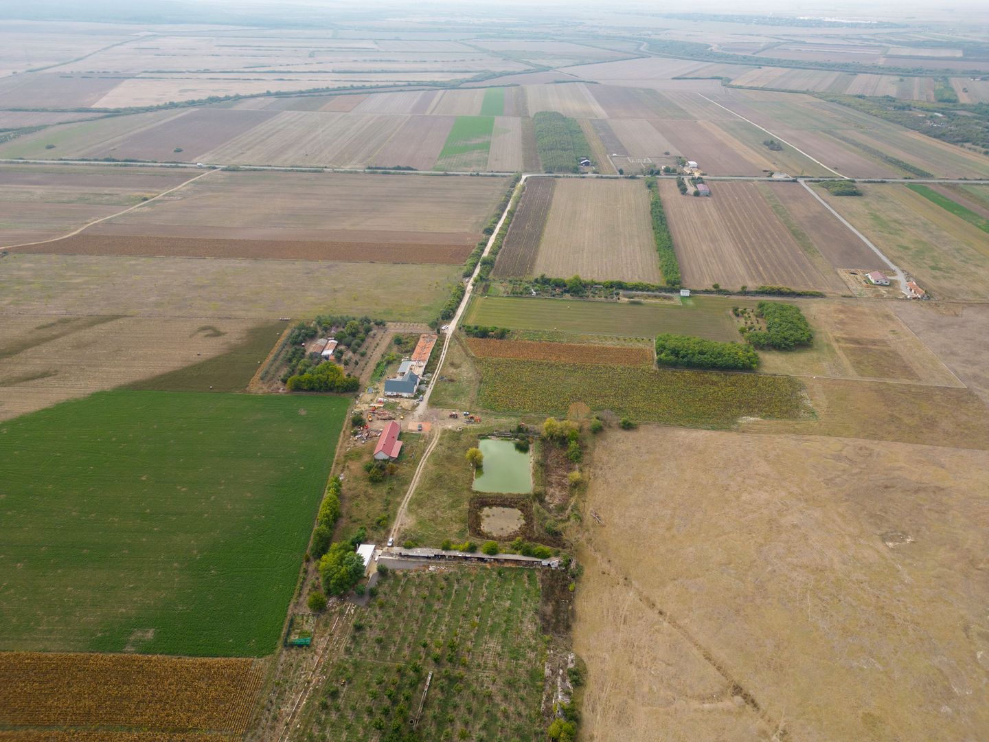 Casă cu teren 13 418 mp intravilan - Poză 19