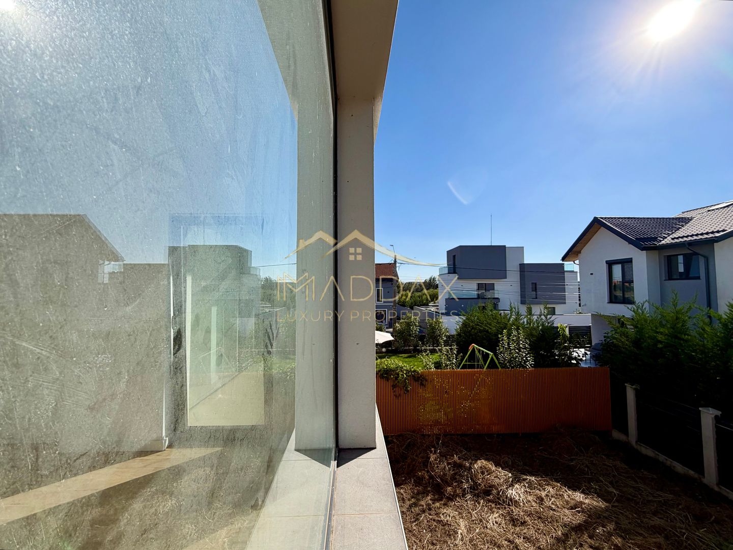 Vila Mediteraneana P+1E // 5 camere / 136 mp utili /garaj / Tunari - Poză 44
