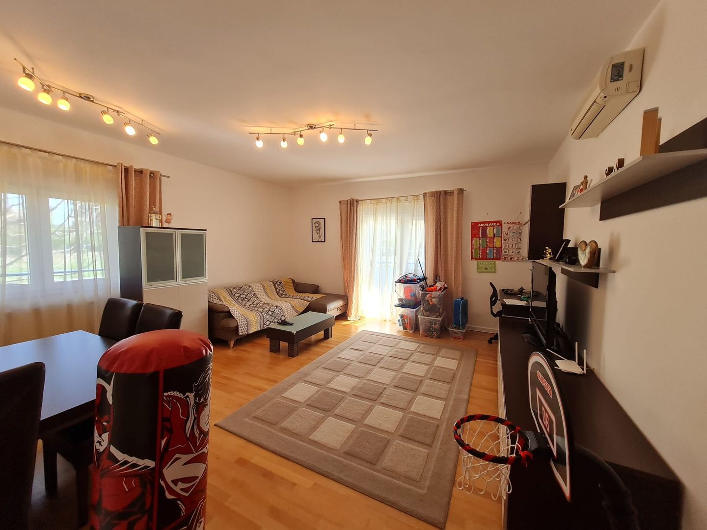Apartament generos la 5 minute de USAB-TM - Poză 3