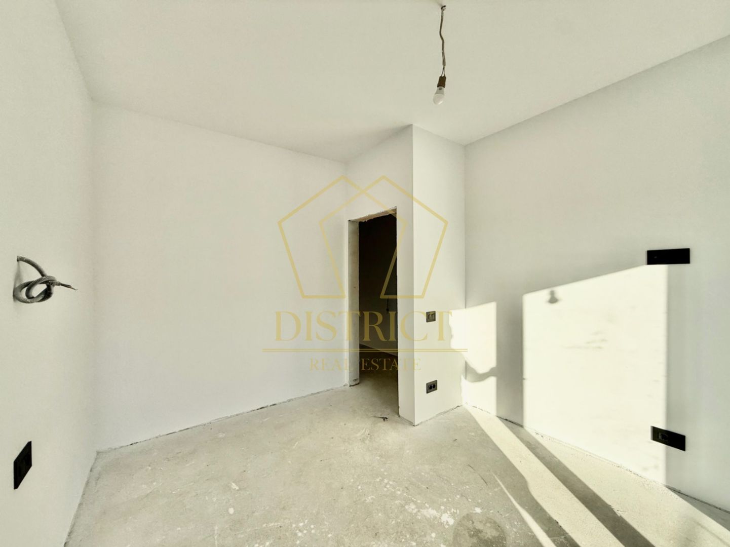 Duplex premium despartit prin camera tehnica | Giroc - Poză 10