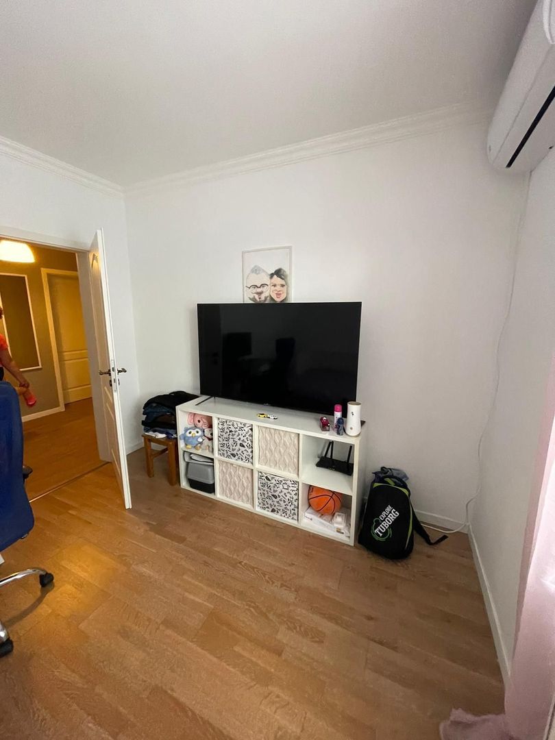 Casă modernă mobilată | 3 dormitoare |  Ansamblu privat | Strada asfaltata - Poză 16