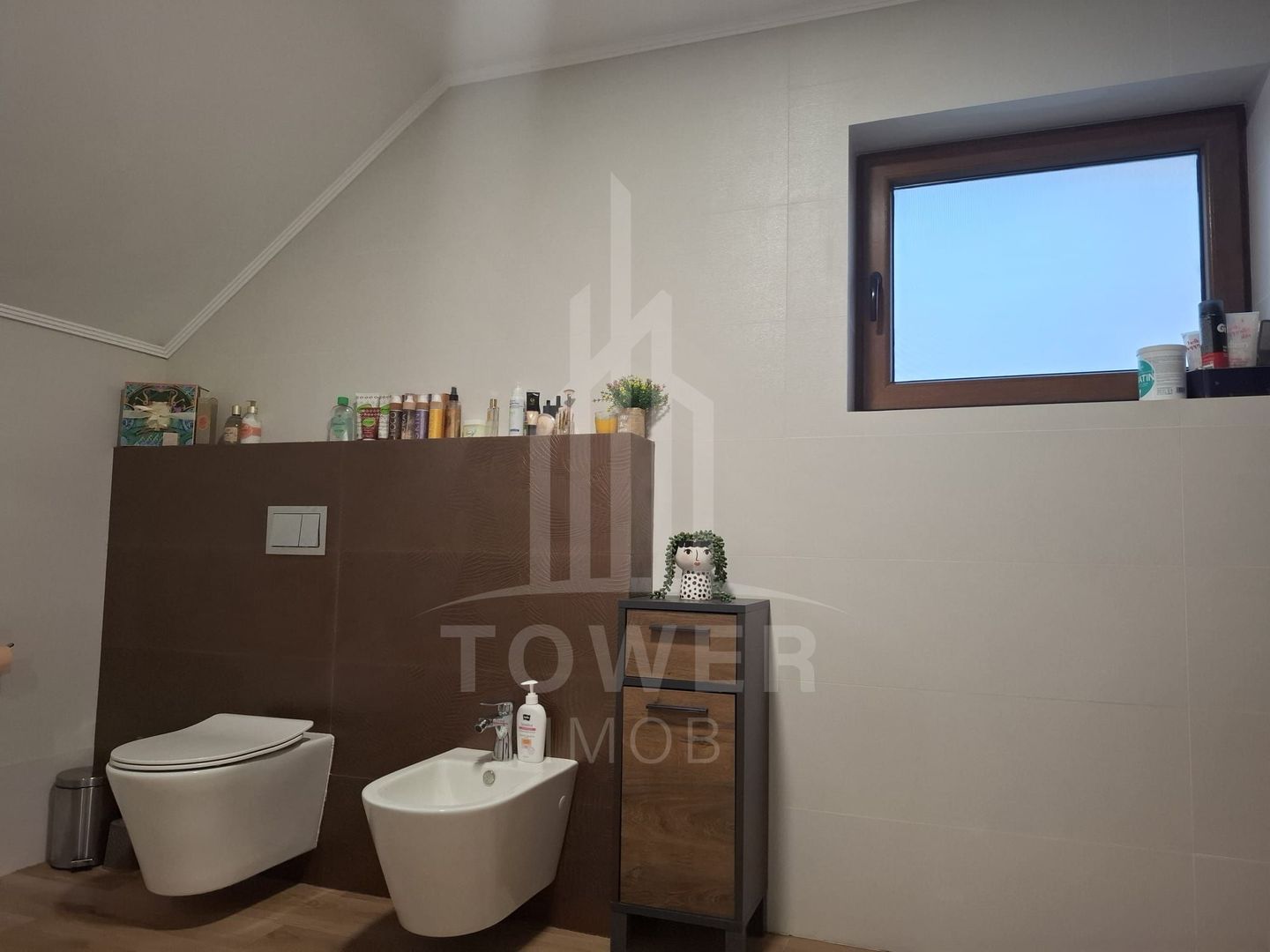 Casă de lux de vânzare – Cartierul Tineretului - Poză 15