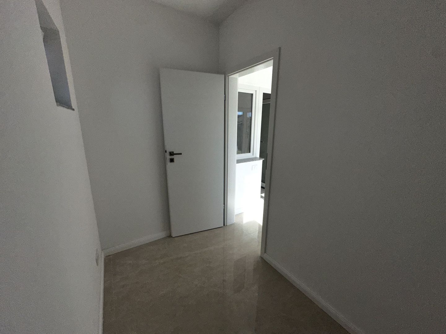 Casa nouă premium - la intrare în Sântandrei, garaj - Poză 15