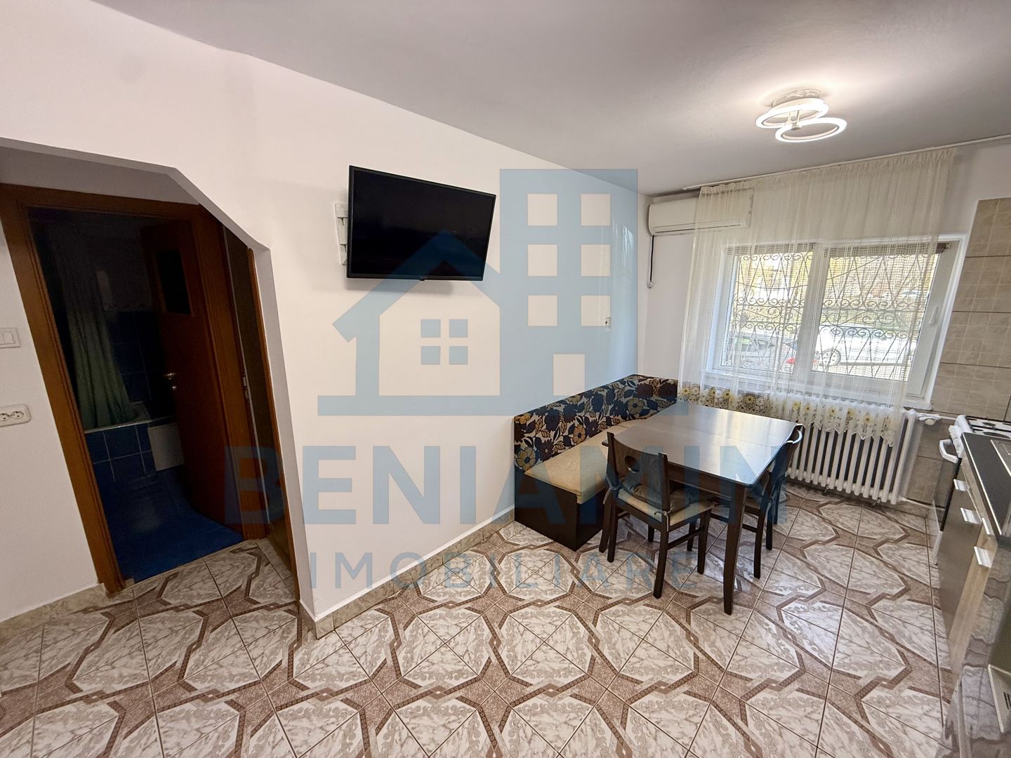 2 decomandate - parter - mobilat - utilat - Rovine - Posta - Poză 4