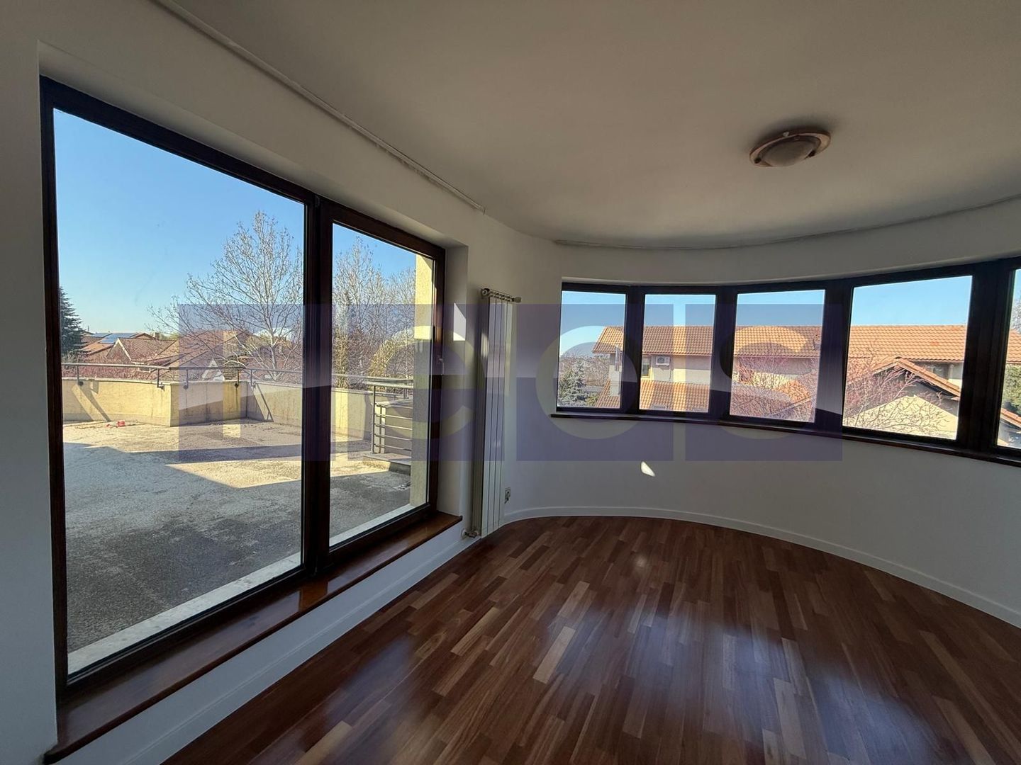 INCHIRIERE VILA DEOSEBITA EROU IANCU NICOLAE | PISCINA | 7 CAMERE | 1300MP CURTE - Poză 20