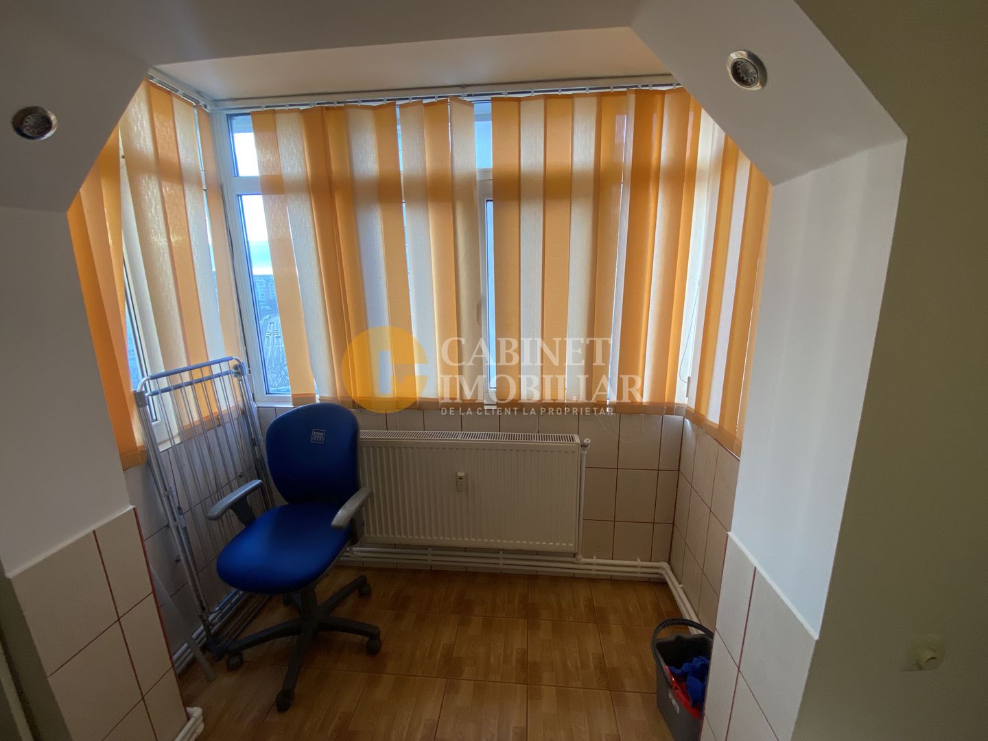 PĂCURARI ALPHA BANK - 2 CAMERE DECOMANDAT - Poză 4